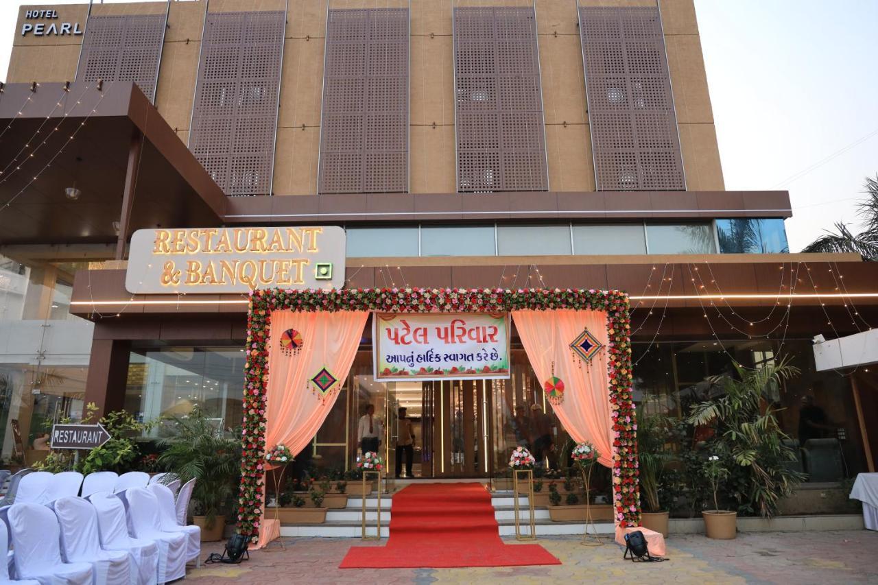 Pearl Hotel & Banquets Ahmedabad Exterior photo