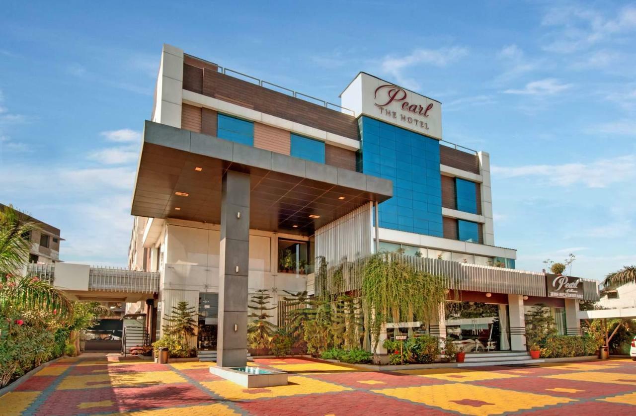Pearl Hotel & Banquets Ahmedabad Exterior photo